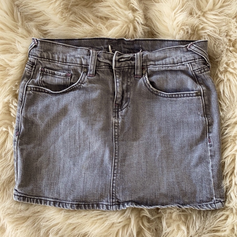 Old Navy grey denim jean skirt